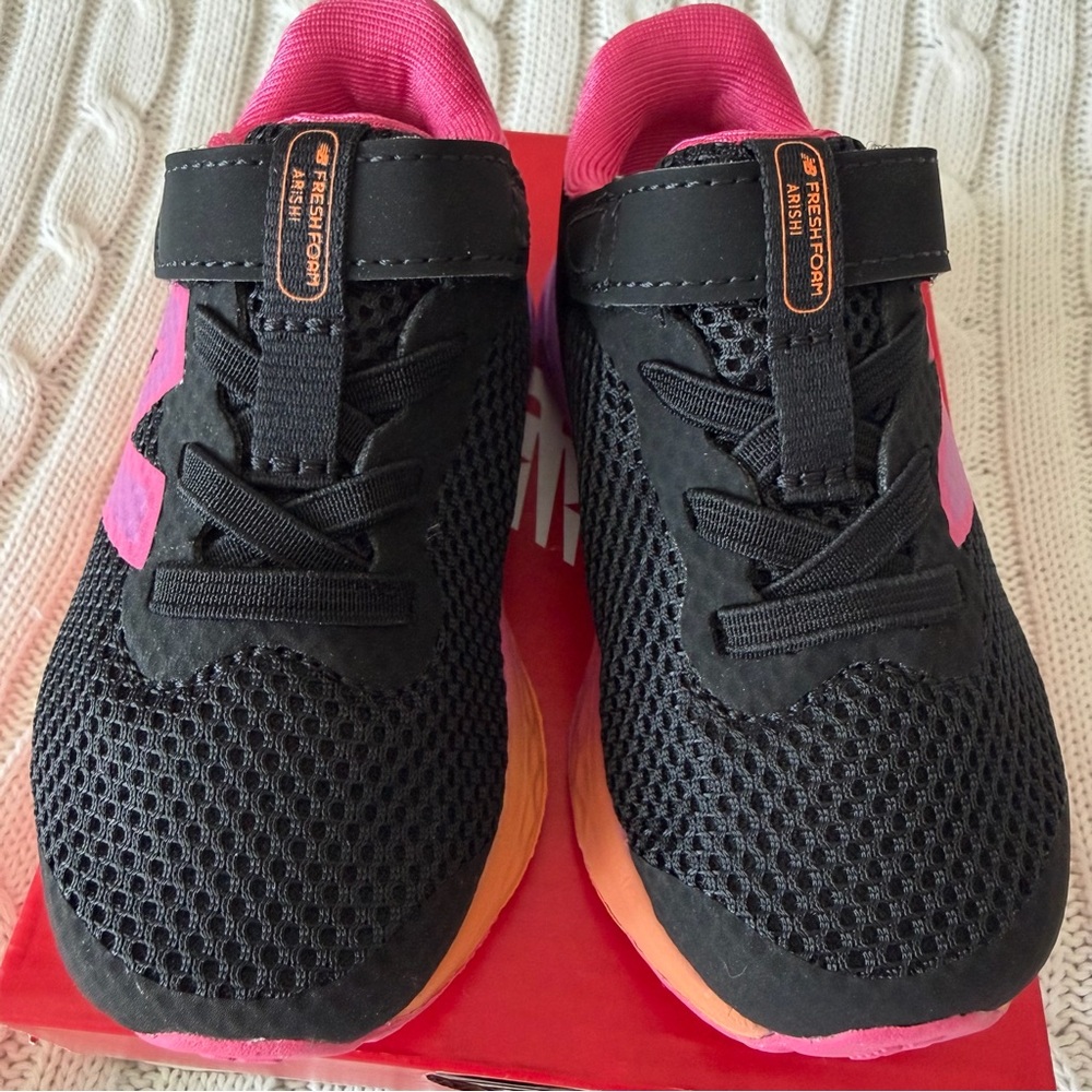 New Balance Fresh Foam Arishi Bungee Lace Baby Girls Sz 5 Ergonomic First Walker - Picture 3 of 8
